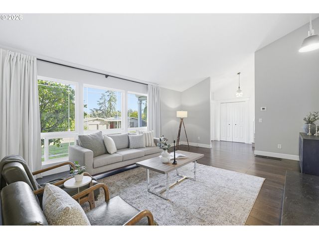 4595 Nw MALHUER Ave, Portland, OR 97229