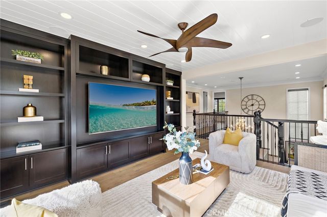 108 Grassblade, Irvine, CA 92618