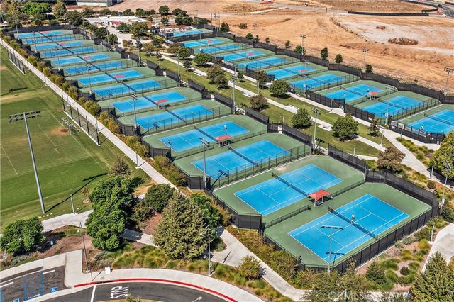 108 Grassblade, Irvine, CA 92618