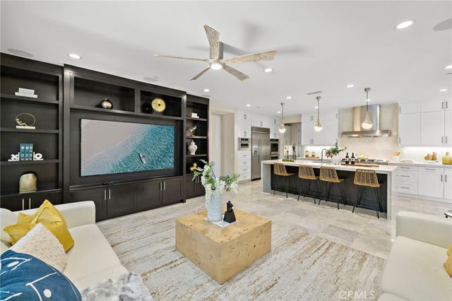 108 Grassblade, Irvine, CA 92618