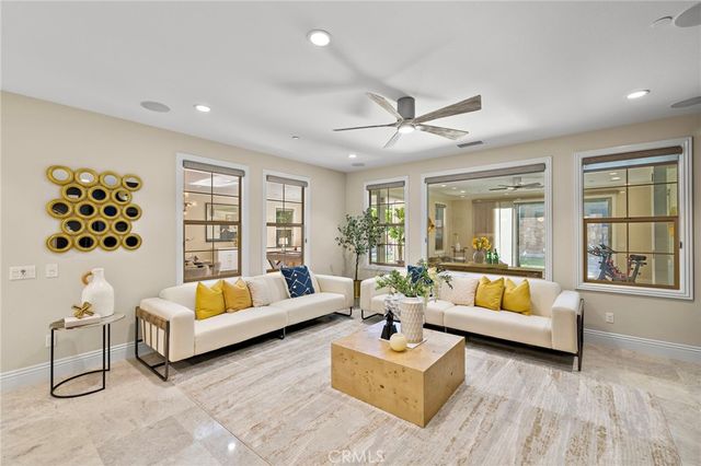 108 Grassblade, Irvine, CA 92618