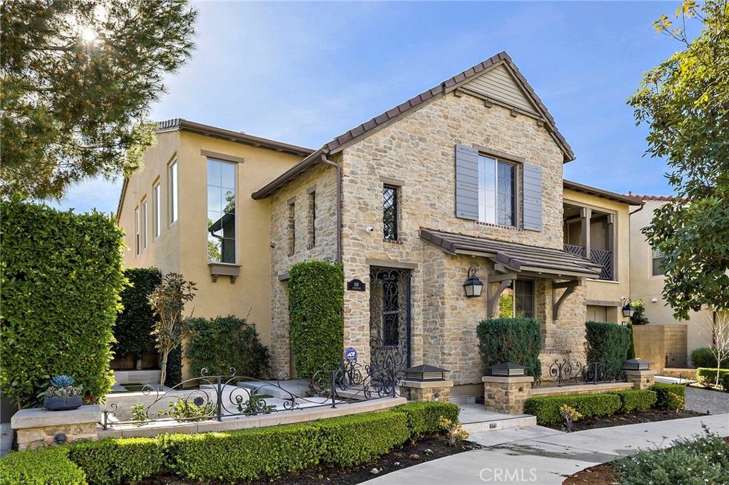 108 Grassblade, Irvine, CA 92618