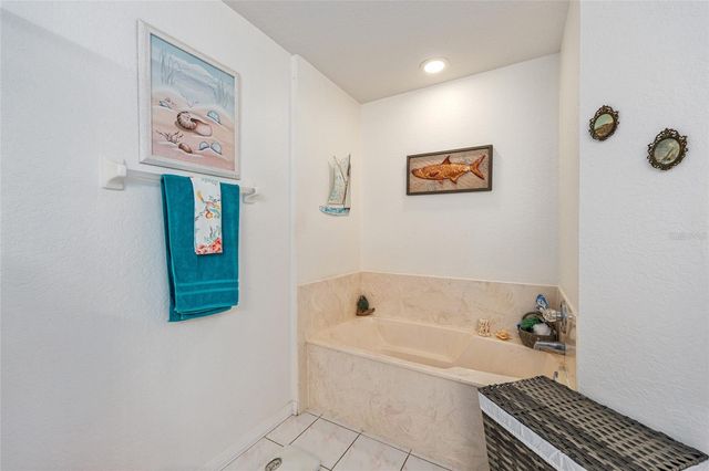 10090 SW 78TH COURT, Ocala, FL 34476