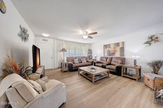 10921 W EL CAPITAN Circle, Sun City, AZ 85351