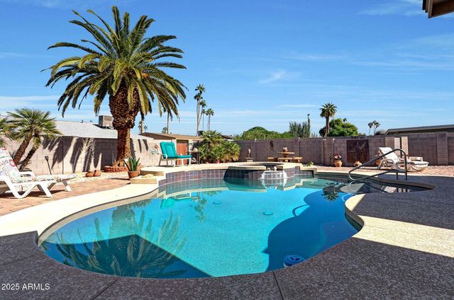 10921 W EL CAPITAN Circle, Sun City, AZ 85351