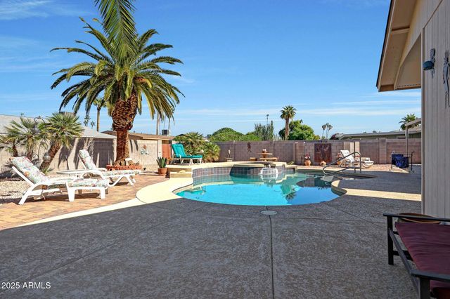 10921 W EL CAPITAN Circle, Sun City, AZ 85351