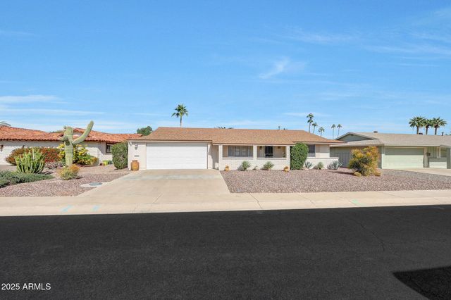 10921 W EL CAPITAN Circle, Sun City, AZ 85351