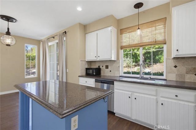 28148 Cabrillo Lane, Valencia, CA 91354