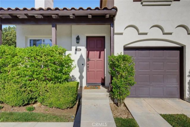 28148 Cabrillo Lane, Valencia, CA 91354