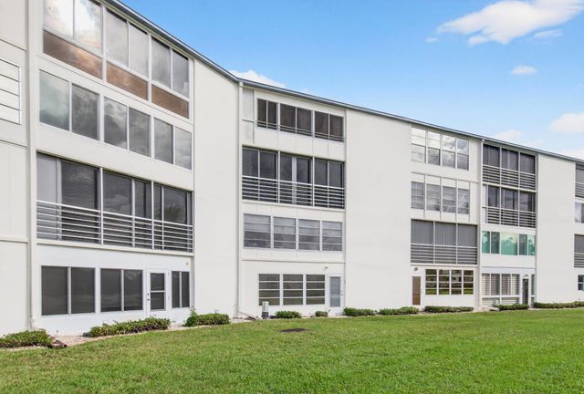 3007 Yarmouth A, Boca Raton, FL 33434