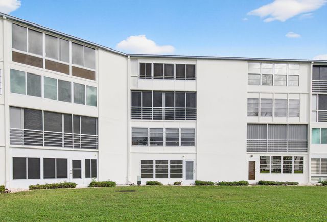 3007 Yarmouth A, Boca Raton, FL 33434