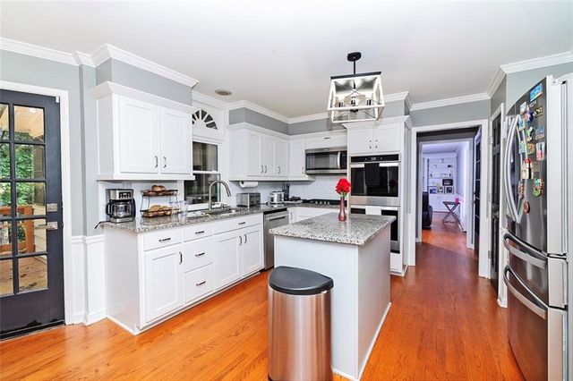 415 Spindle Court, Sandy Springs, GA 30350