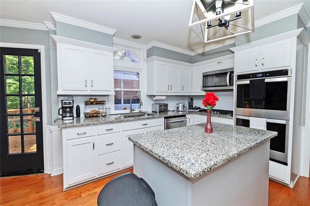 415 Spindle Court, Sandy Springs, GA 30350