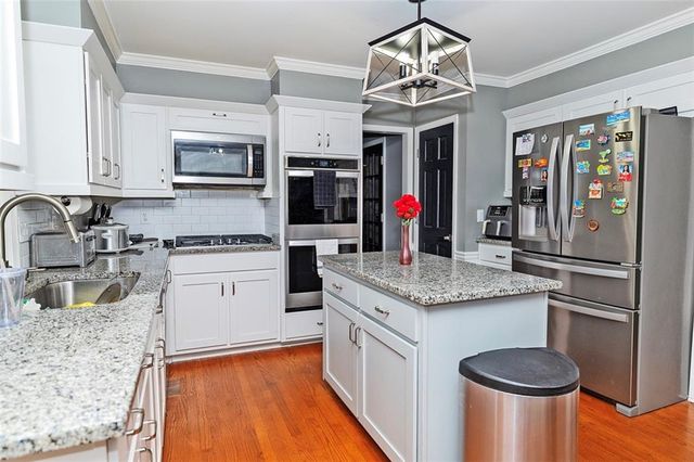 415 Spindle Court, Sandy Springs, GA 30350