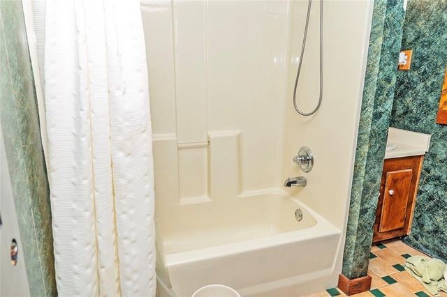 415 Spindle Court, Sandy Springs, GA 30350