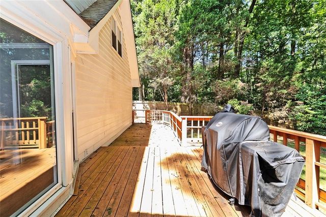 415 Spindle Court, Sandy Springs, GA 30350