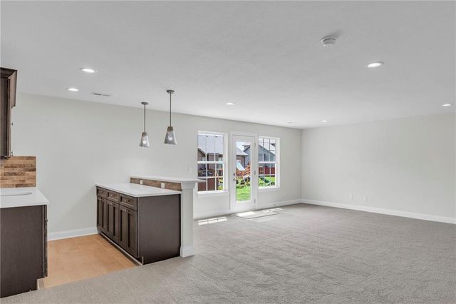 12501 Parkview Avenue, Kansas City, KS 66109