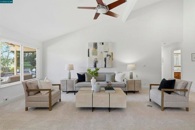 2652 Bridle Ln, Walnut Creek, CA 94596