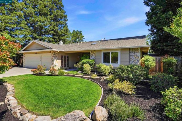 2652 Bridle Ln, Walnut Creek, CA 94596