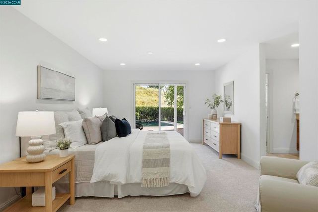 2652 Bridle Ln, Walnut Creek, CA 94596