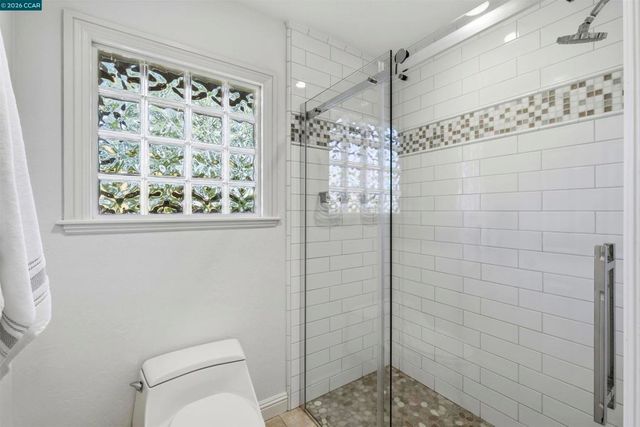2652 Bridle Ln, Walnut Creek, CA 94596
