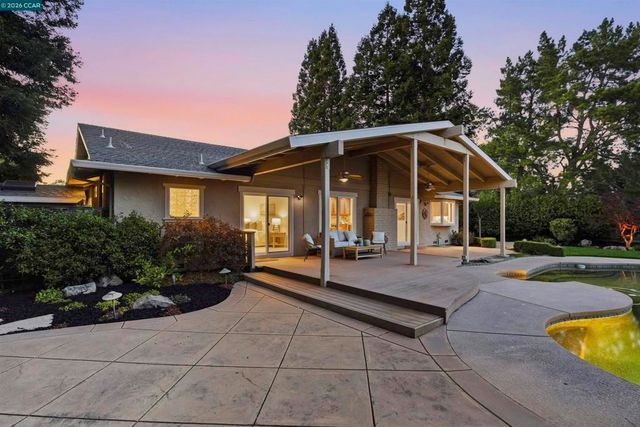 2652 Bridle Ln, Walnut Creek, CA 94596