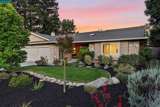 2652 Bridle Ln, Walnut Creek, CA 94596