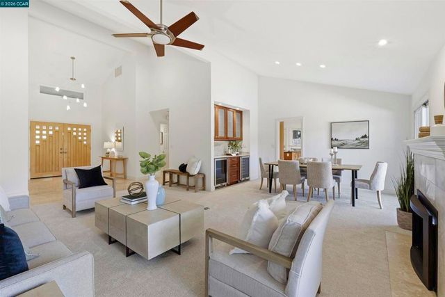 2652 Bridle Ln, Walnut Creek, CA 94596