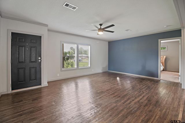 20970 Joe Paul Ln, Chandler, TX 75758