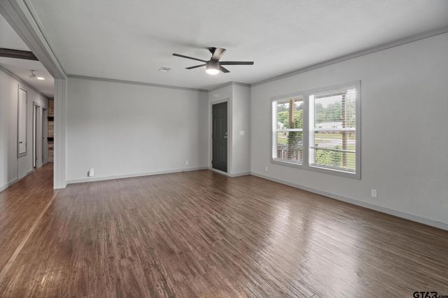 20970 Joe Paul Ln, Chandler, TX 75758