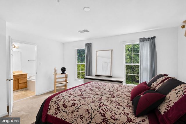 7318 ROTUNDA CT, Clinton, MD 20735