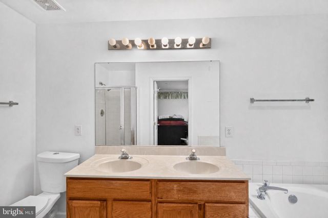 7318 ROTUNDA CT, Clinton, MD 20735