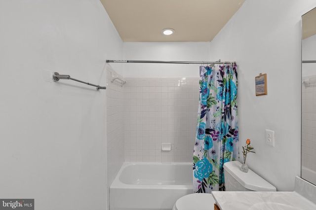 7318 ROTUNDA CT, Clinton, MD 20735