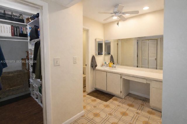 5524 Constant Spring Terrace 213, Lauderhill, FL 33319
