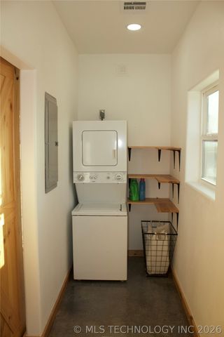 6129 Dixie, Madill, OK 73439