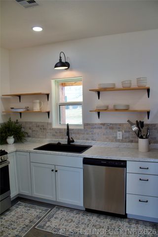 6129 Dixie, Madill, OK 73439