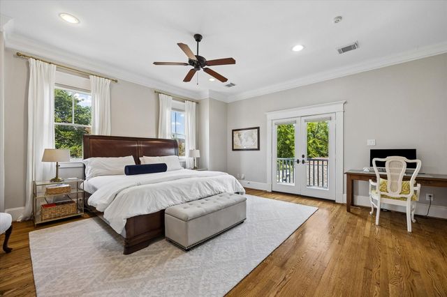 601 E 21st Street, Houston, TX 77008