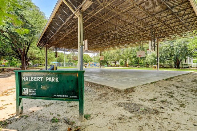 601 E 21st Street, Houston, TX 77008