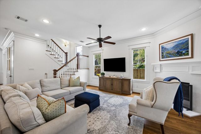 601 E 21st Street, Houston, TX 77008
