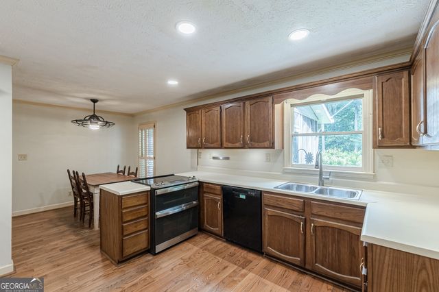 5690 Highway 166, Douglasville, GA 30135