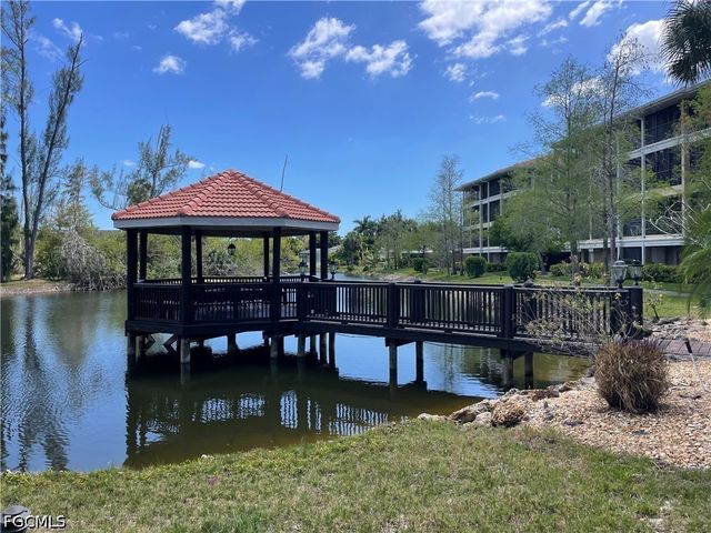 10031 Lake Cove DR 302, Fort Myers, FL 33908