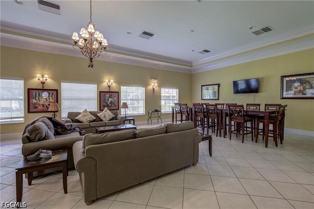 10031 Lake Cove DR 302, Fort Myers, FL 33908