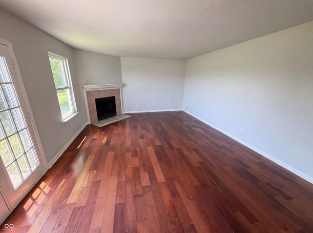 2219 Rolling Oak Drive, Indianapolis, IN 46214