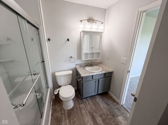 2219 Rolling Oak Drive, Indianapolis, IN 46214