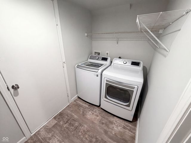2219 Rolling Oak Drive, Indianapolis, IN 46214