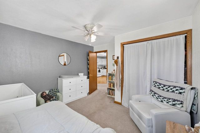 608 W Capitol Drive, Hartland, WI 53029