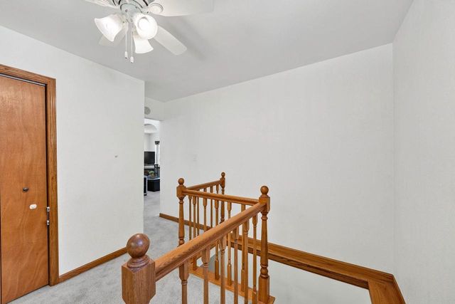 608 W Capitol Drive, Hartland, WI 53029