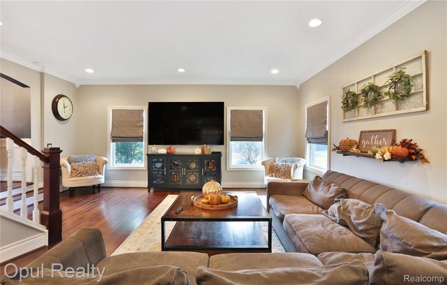 323 River Street, Northville, MI 48167