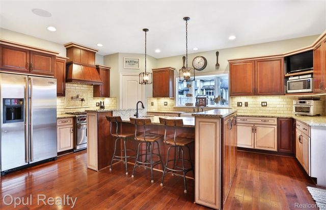 323 River Street, Northville, MI 48167