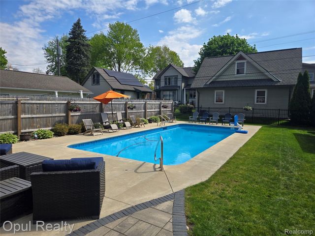 323 River Street, Northville, MI 48167